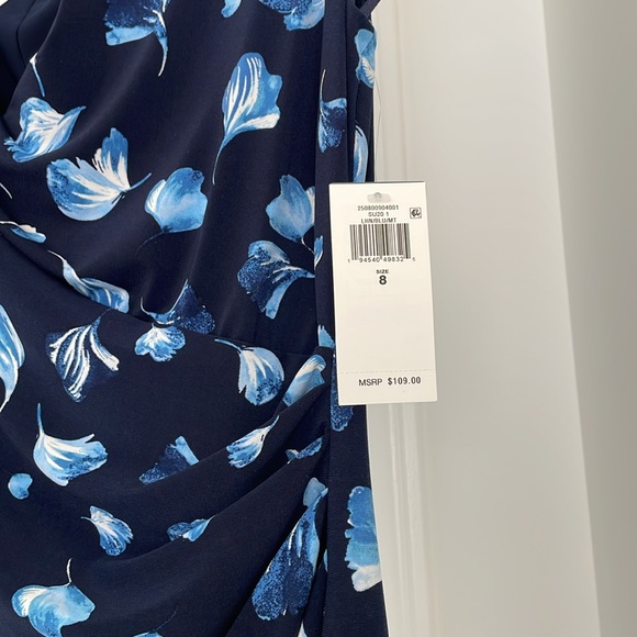 Lauren navy cap sleeve dress - Picture 2 of 4